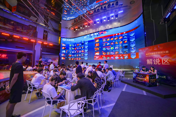 2025 LPL淘汰赛赛程：22-24每日两场BO5，总决赛3月1日举行